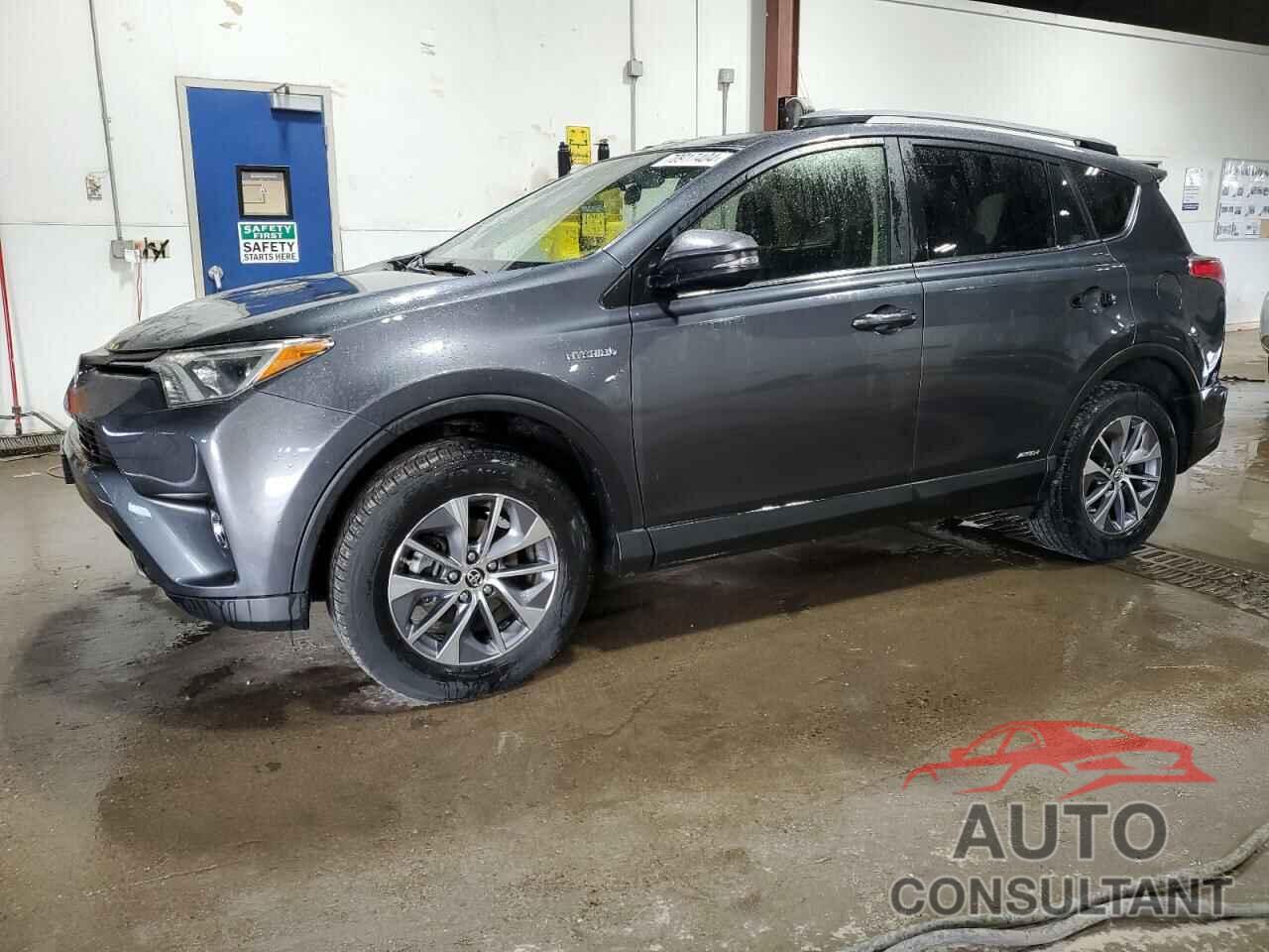 TOYOTA RAV4 2017 - JTMRJREVXHD129283