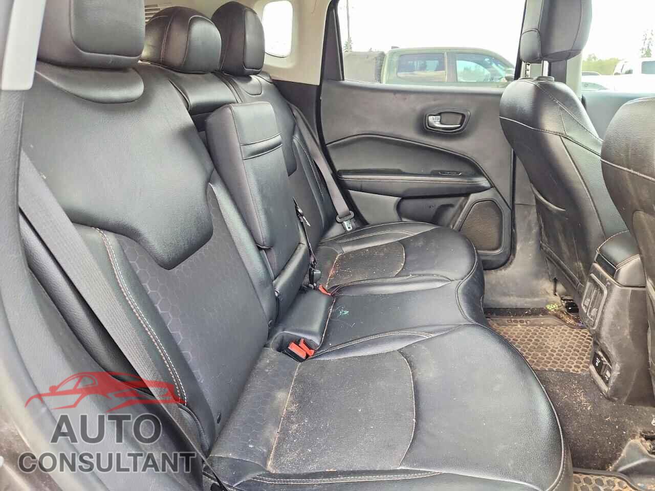 JEEP COMPASS 2019 - 3C4NJDBB2KT749901