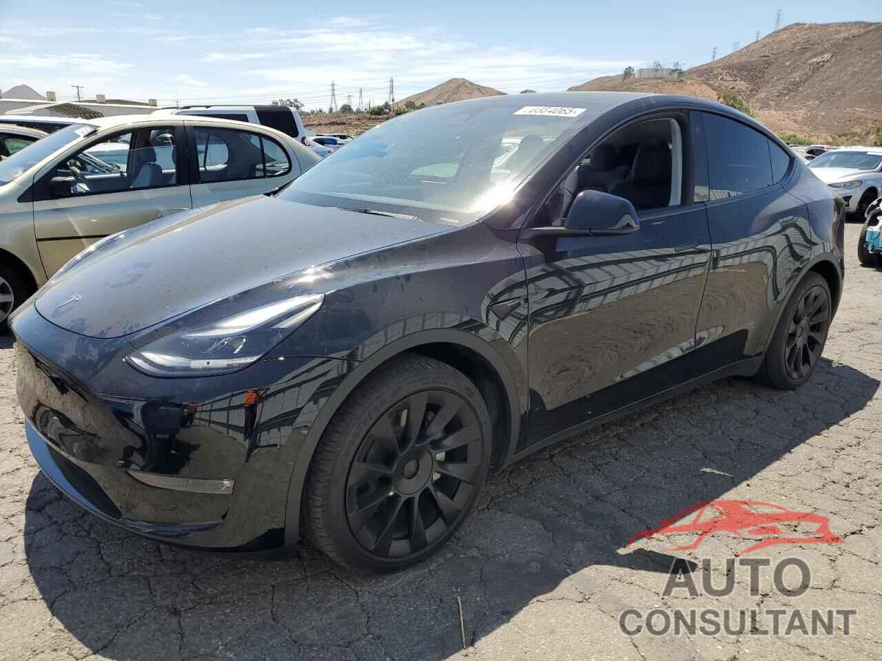 TESLA MODEL Y 2023 - 7SAYGAEE5PF589408