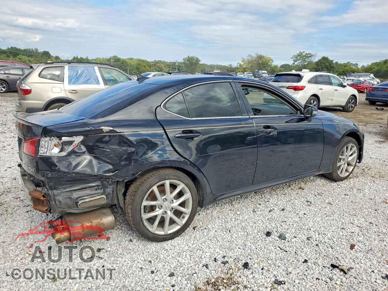 LEXUS IS 2011 - JTHCE5C2XB5001136
