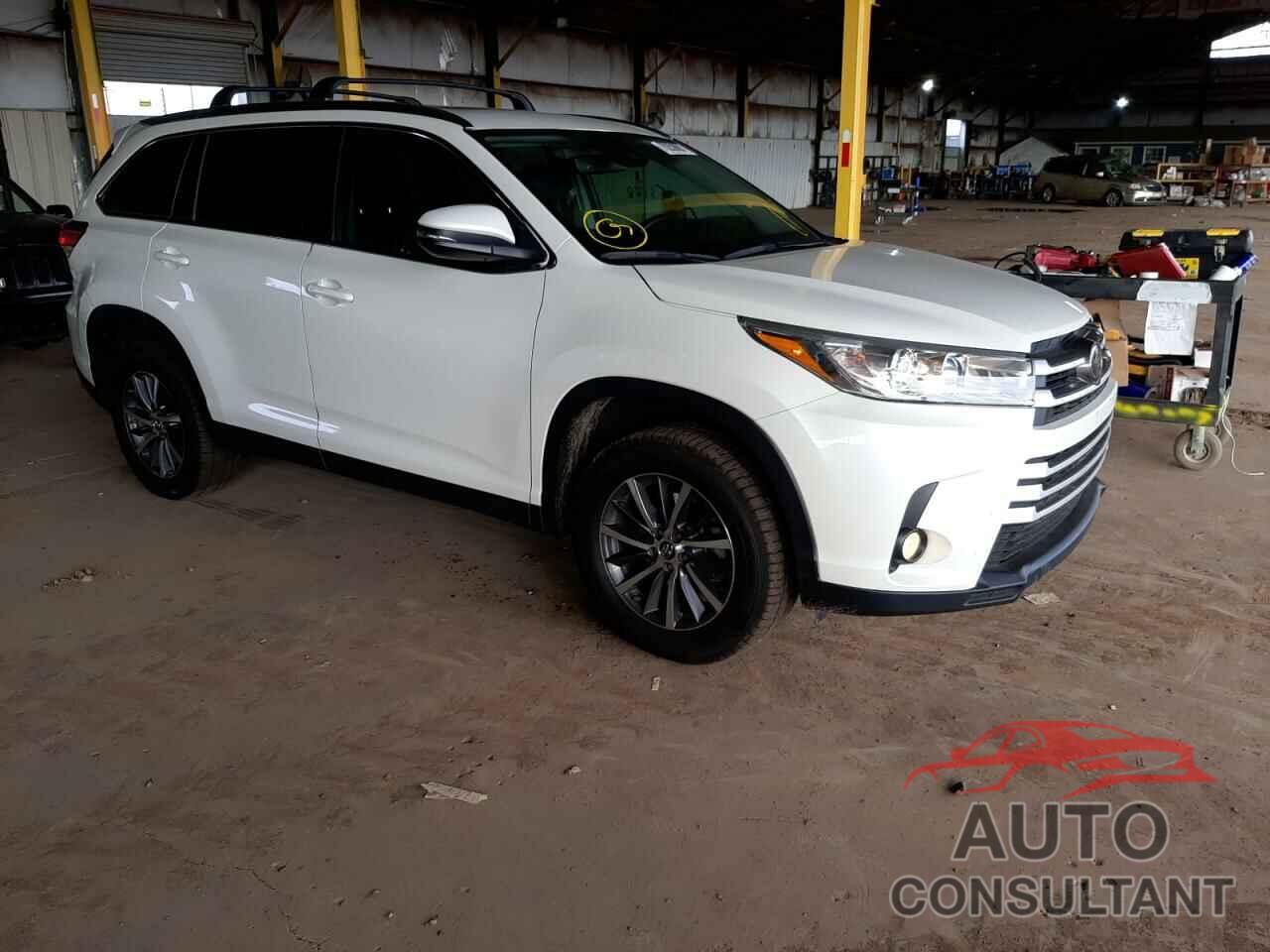 TOYOTA HIGHLANDER 2019 - 5TDKZRFH4KS559826