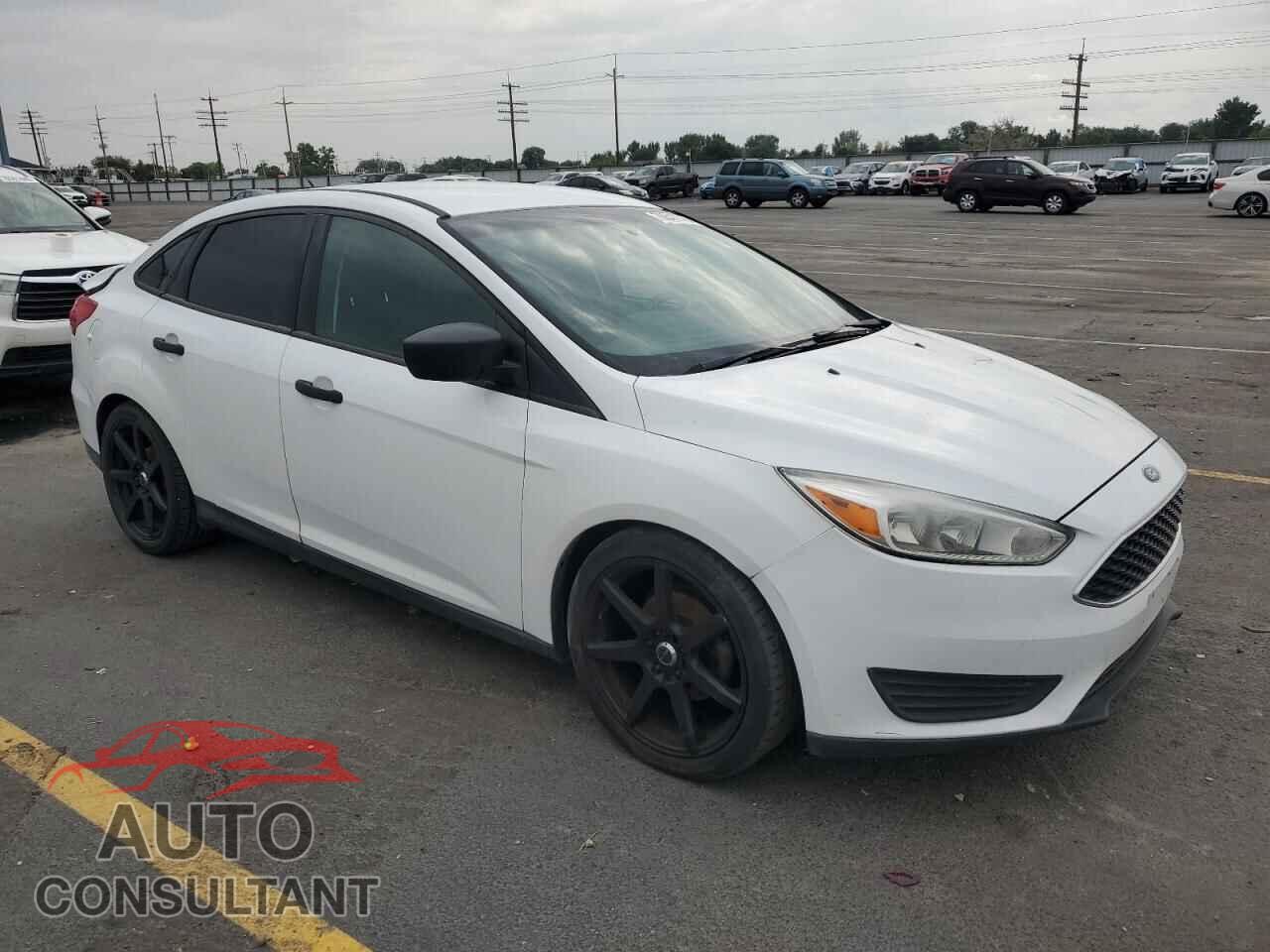 FORD FOCUS 2016 - 1FADP3E22GL380532