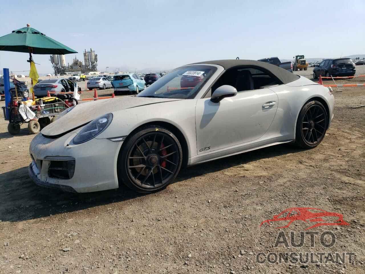 PORSCHE 911 2018 - WP0CB2A98JS147091