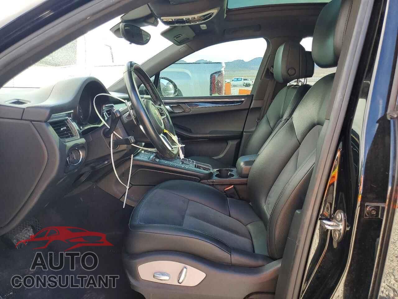PORSCHE MACAN 2018 - WP1AA2A59JLB02158
