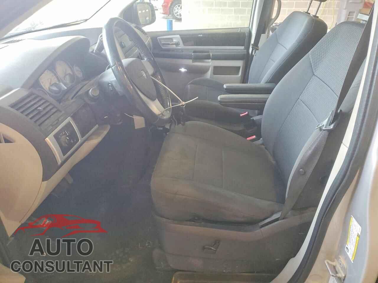 DODGE CARAVAN 2010 - 2D4RN5D17AR215930
