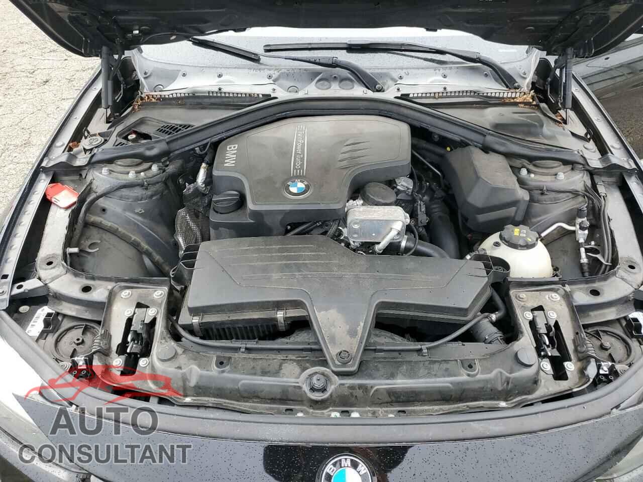 BMW 3 SERIES 2016 - WBA8E1G54GNU10662