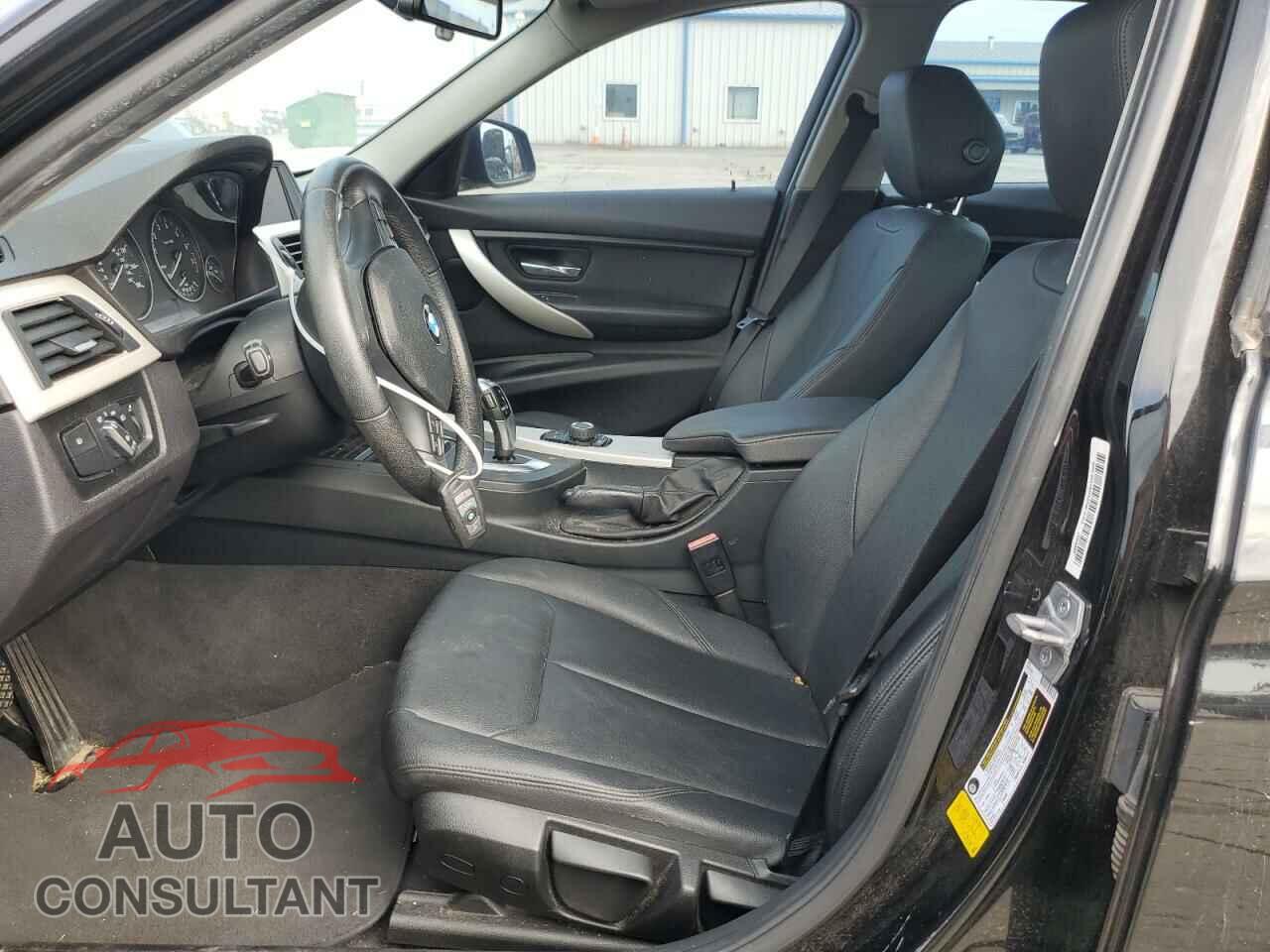 BMW 3 SERIES 2016 - WBA8E1G57GNU11286