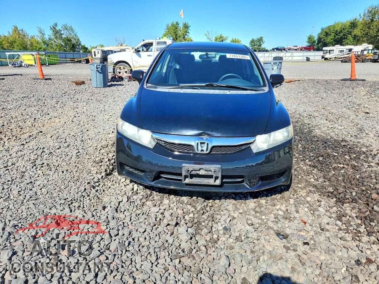 HONDA CIVIC 2009 - 19XFA16679E043182
