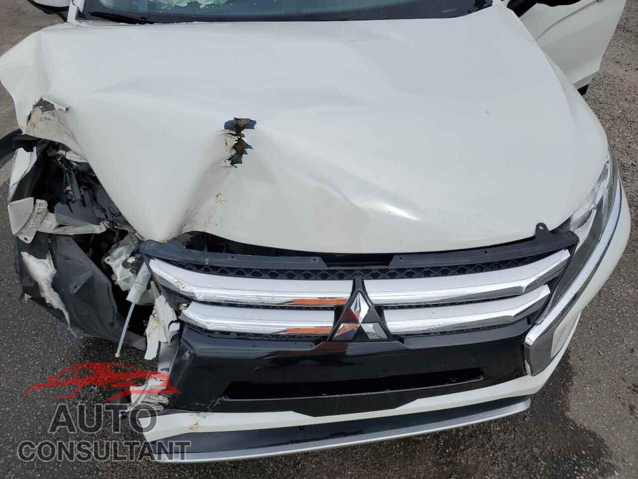 MITSUBISHI ECLIPSE 2018 - JA4AT5AA6JZ042082