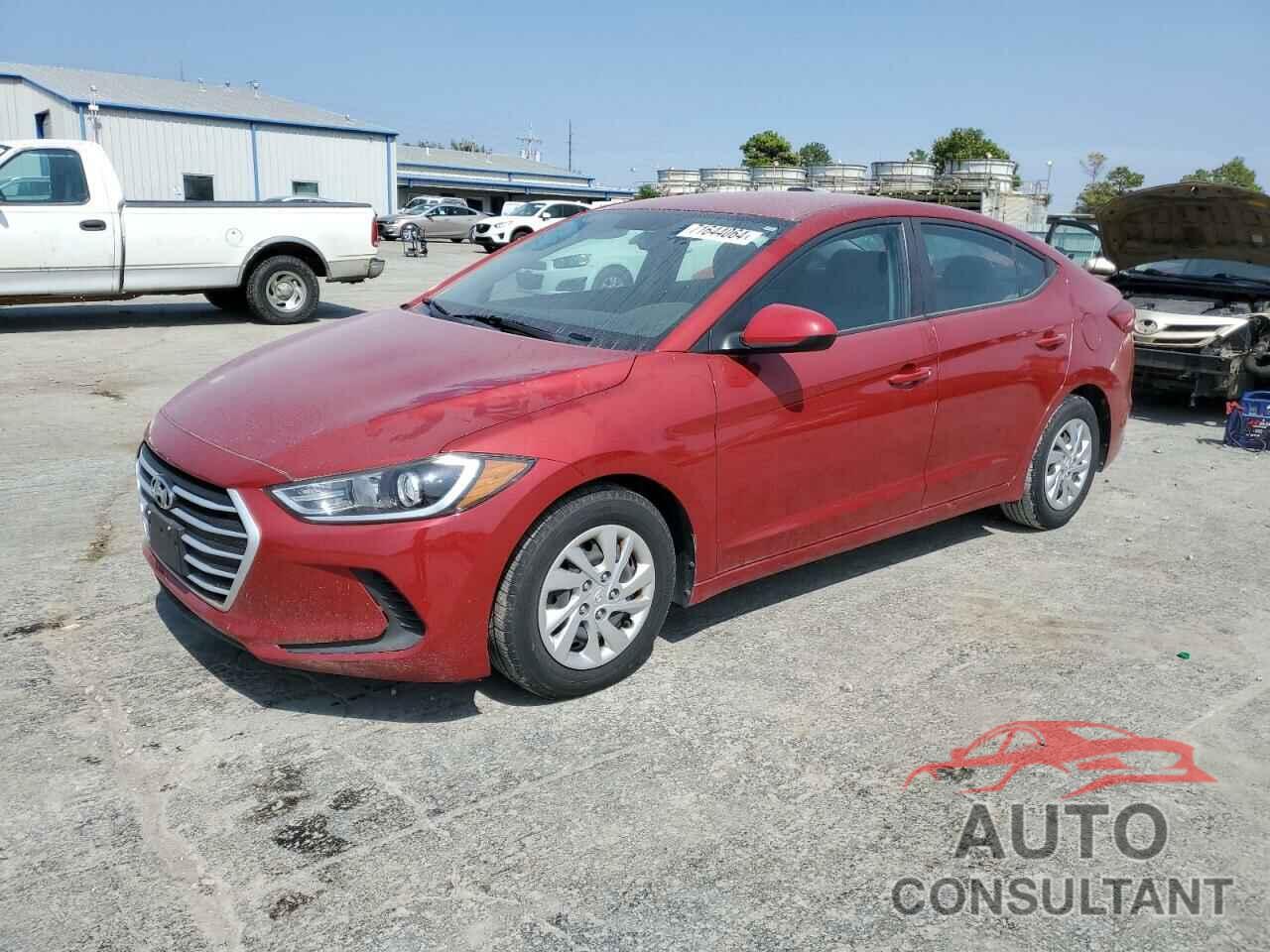 HYUNDAI ELANTRA 2018 - KMHD74LF7JU449573