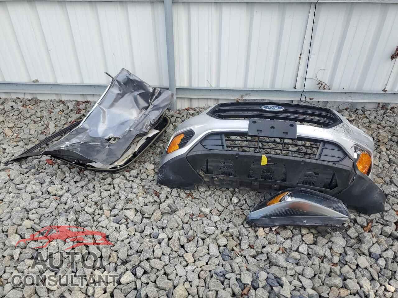 FORD ESCAPE 2018 - 1FMCU0F72JUB67830