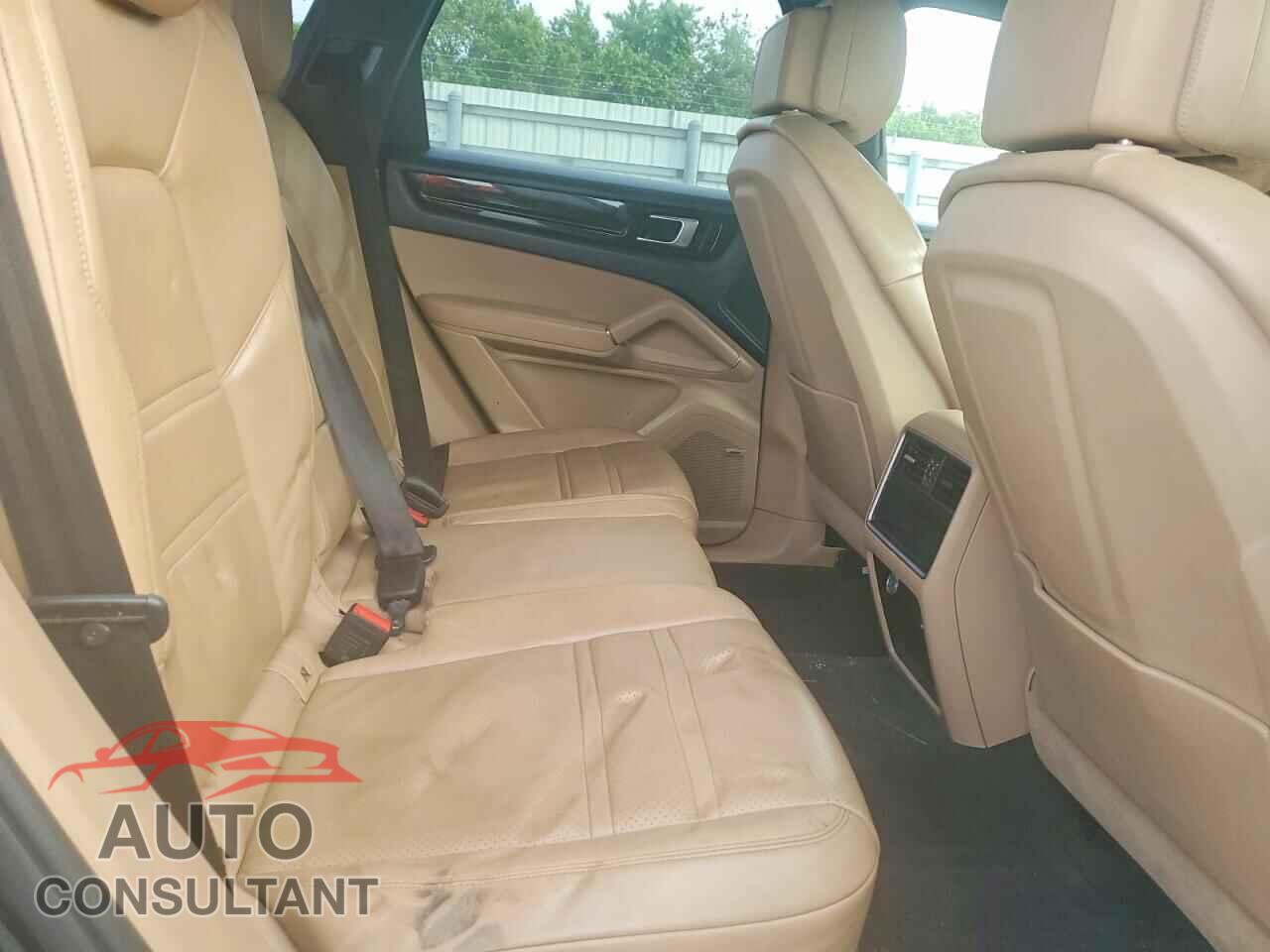 PORSCHE CAYENNE 2019 - WP1AA2AYXKDA05606