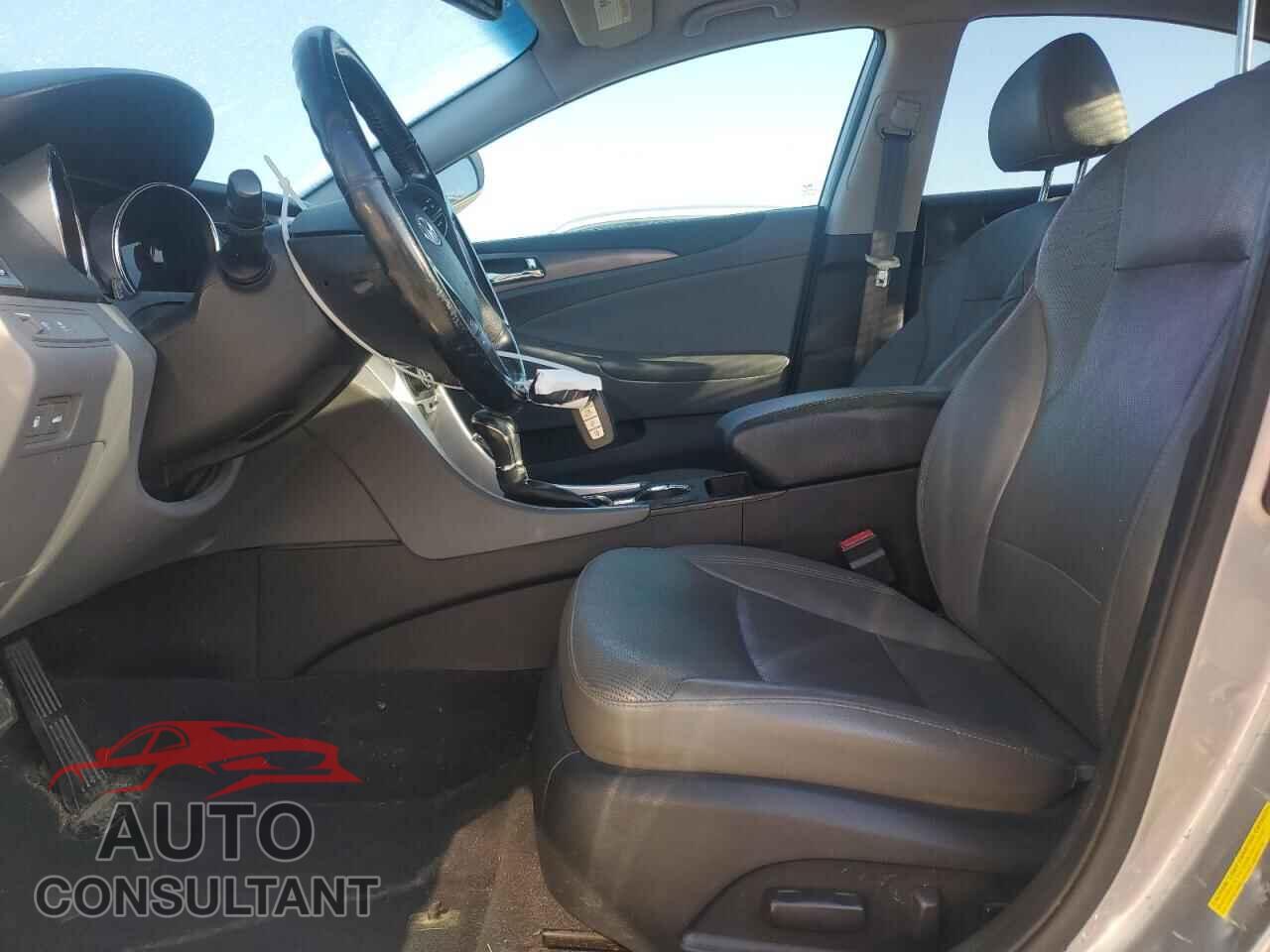 HYUNDAI SONATA 2015 - KMHEC4A4XFA122014