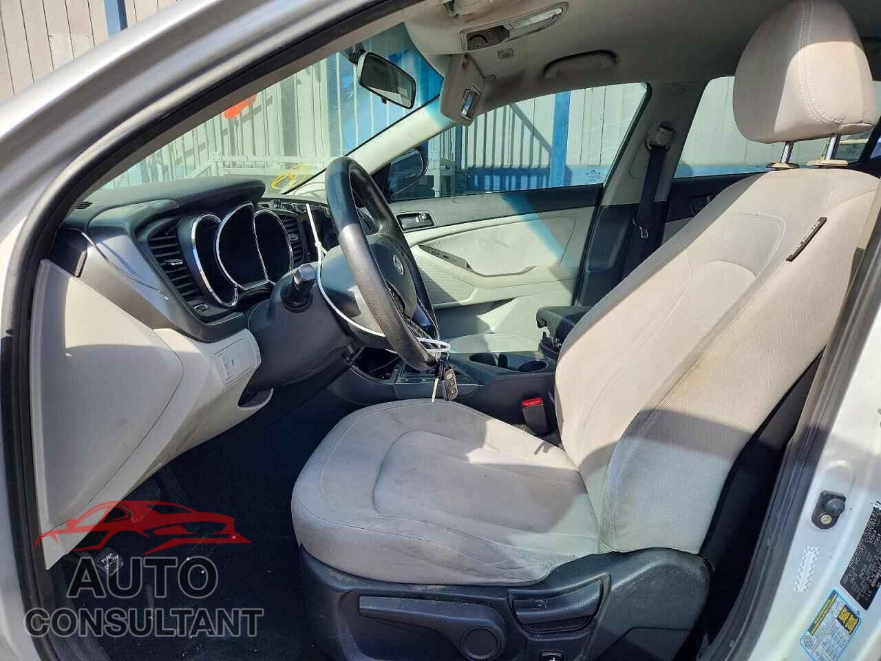 KIA OPTIMA 2011 - KNAGM4A78B5129550