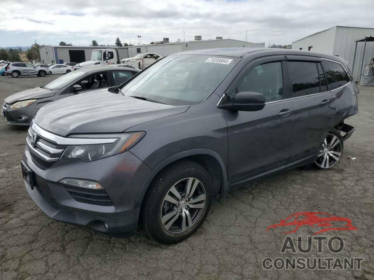 HONDA PILOT 2017 - 5FNYF6H79HB007130