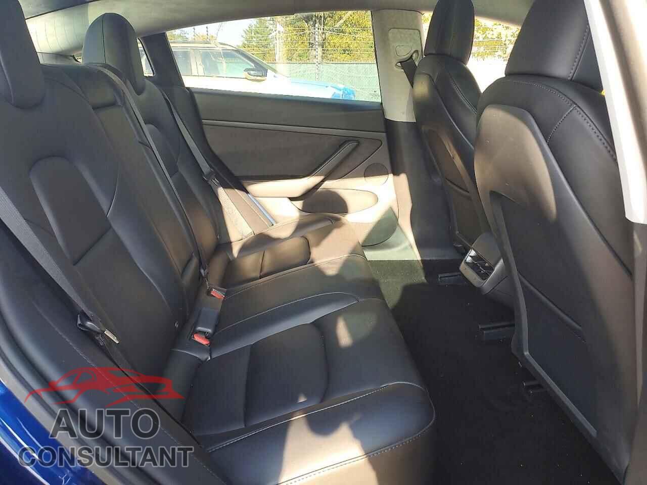 TESLA MODEL 3 2021 - 5YJ3E1EA8MF009610