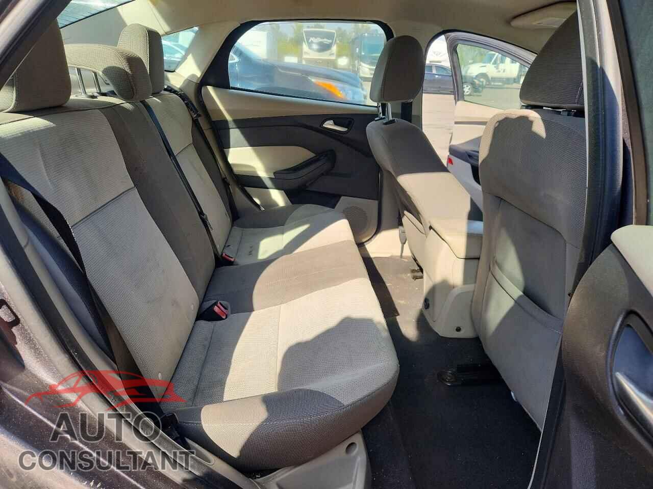 FORD FOCUS 2014 - 1FADP3F29EL351749