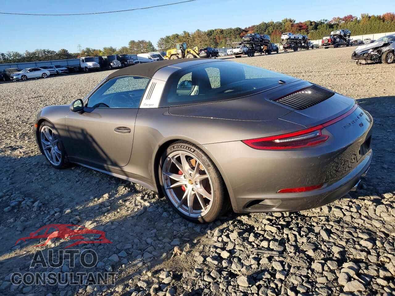 PORSCHE 911 2017 - WP0BB2A94HS136837