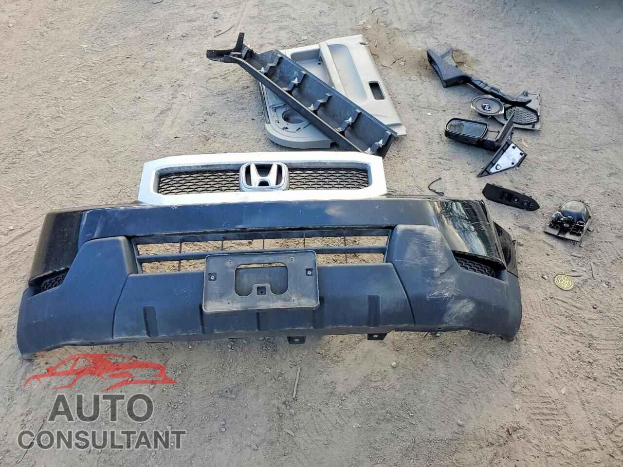 HONDA ELEMENT 2011 - 5J6YH2H39BL006235