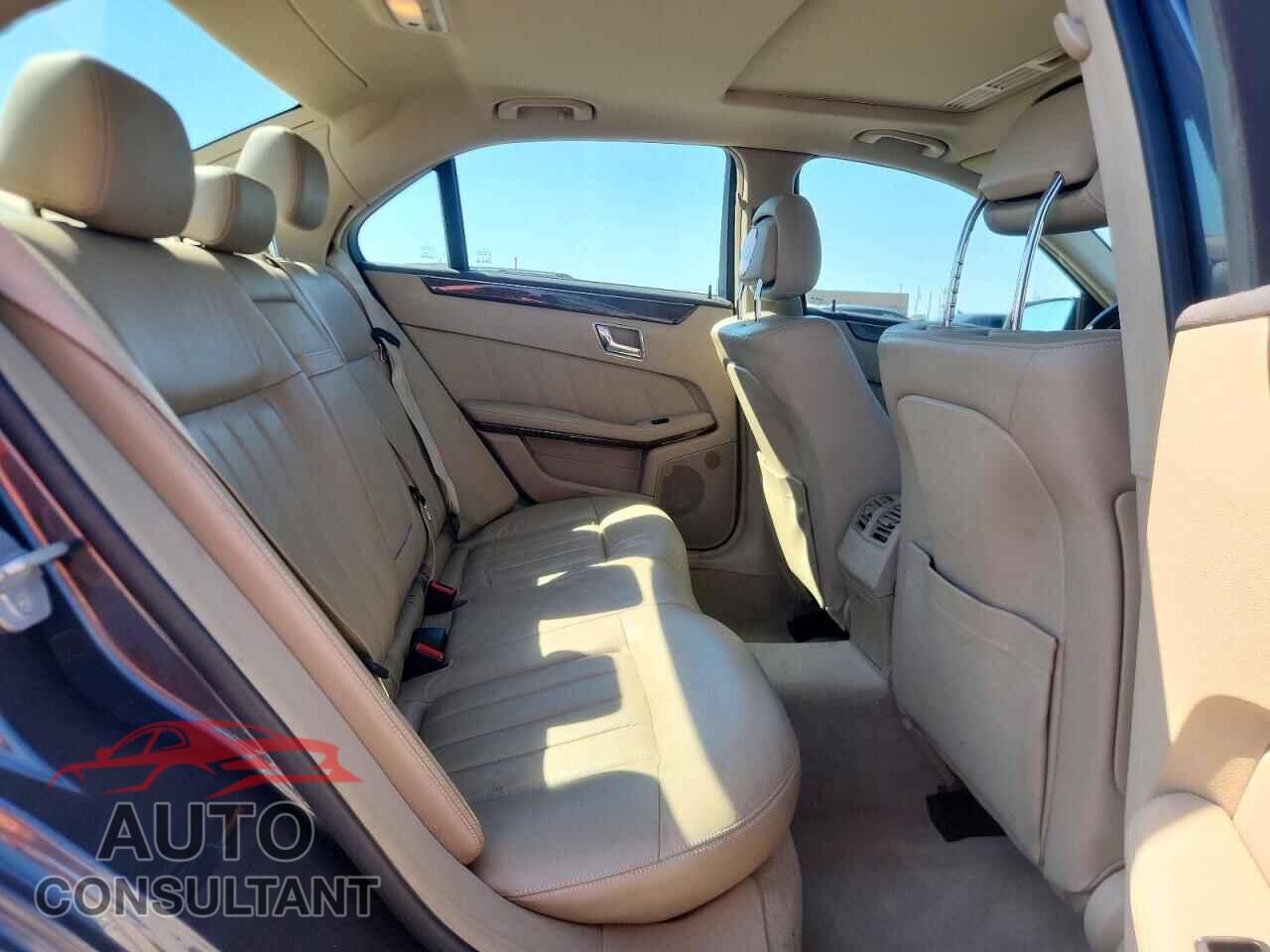 MERCEDES-BENZ E-CLASS 2010 - WDDHF5GB2AA084071
