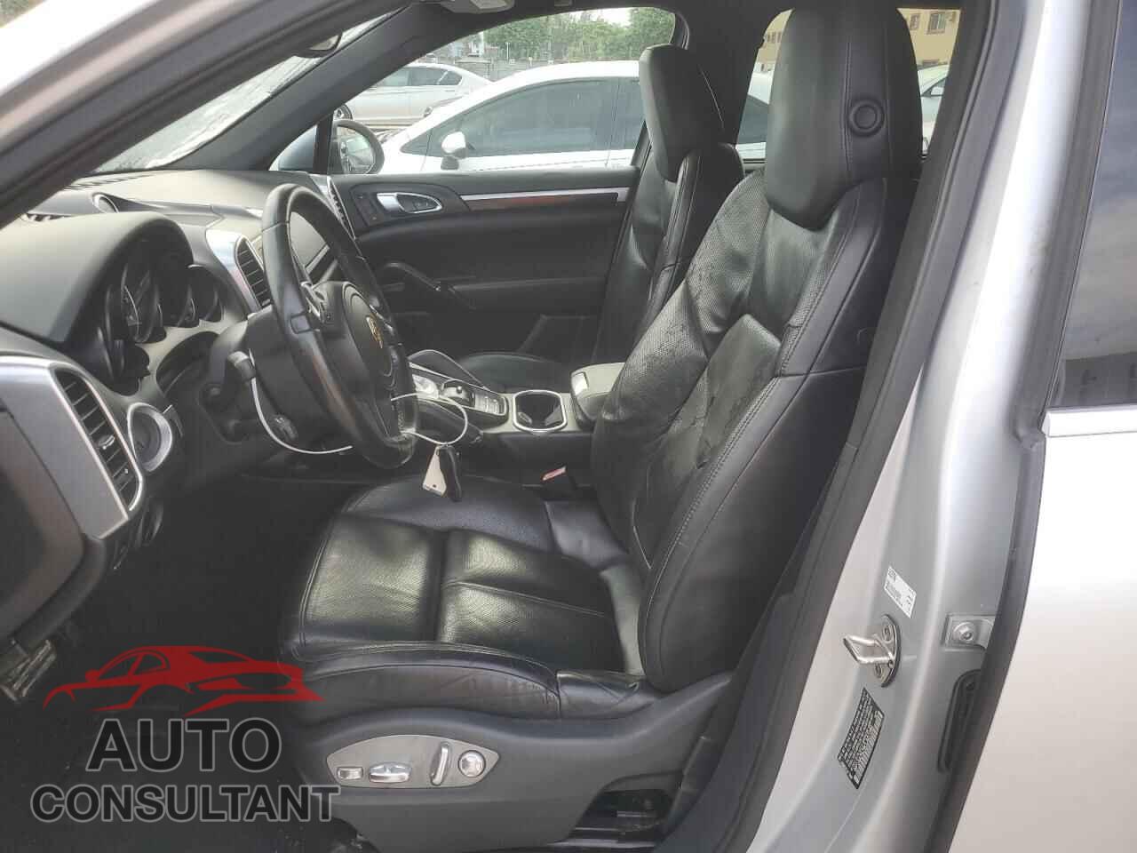 PORSCHE CAYENNE 2012 - WP1AA2A29CLA07284