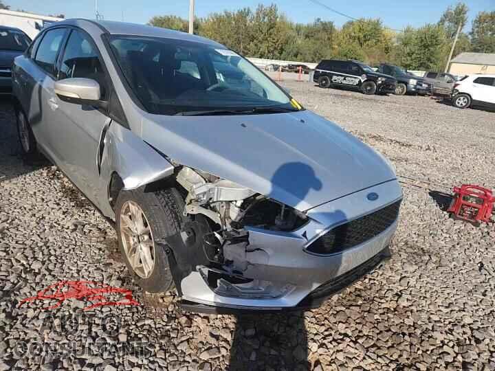 FORD FOCUS 2017 - 1FADP3F27HL243571