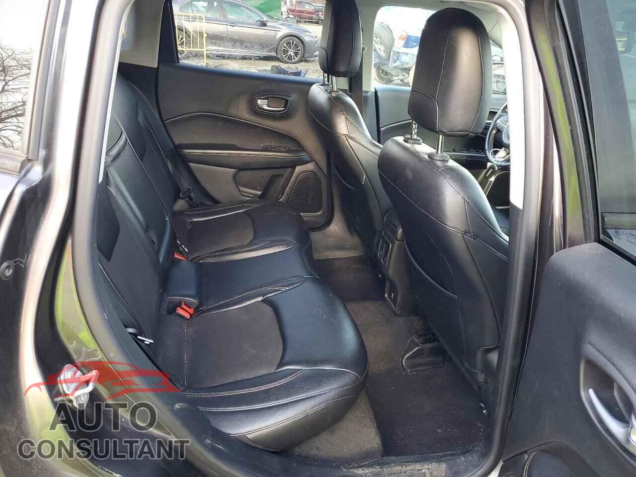 JEEP COMPASS 2018 - 3C4NJDBB4JT150562