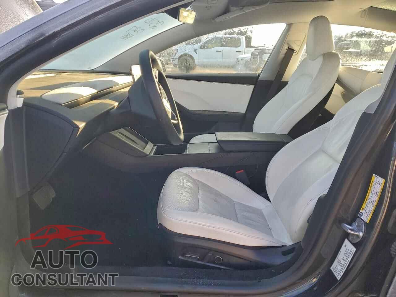 TESLA MODEL 3 2025 - 5YJ3E1EBXSF925680