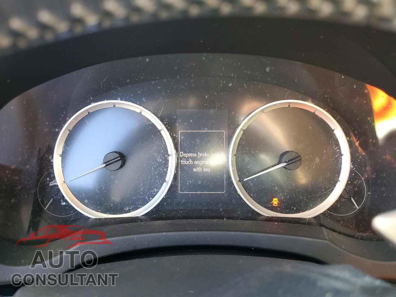 LEXUS IS 2014 - JTHBE1D27E5000730
