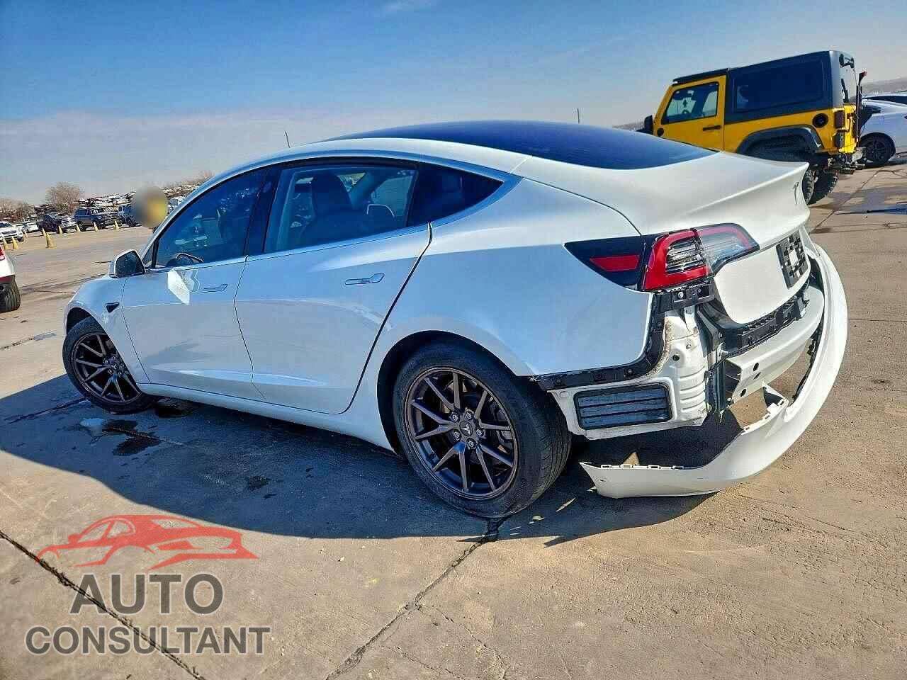 TESLA MODEL 3 2018 - 5YJ3E1EA5JF040616