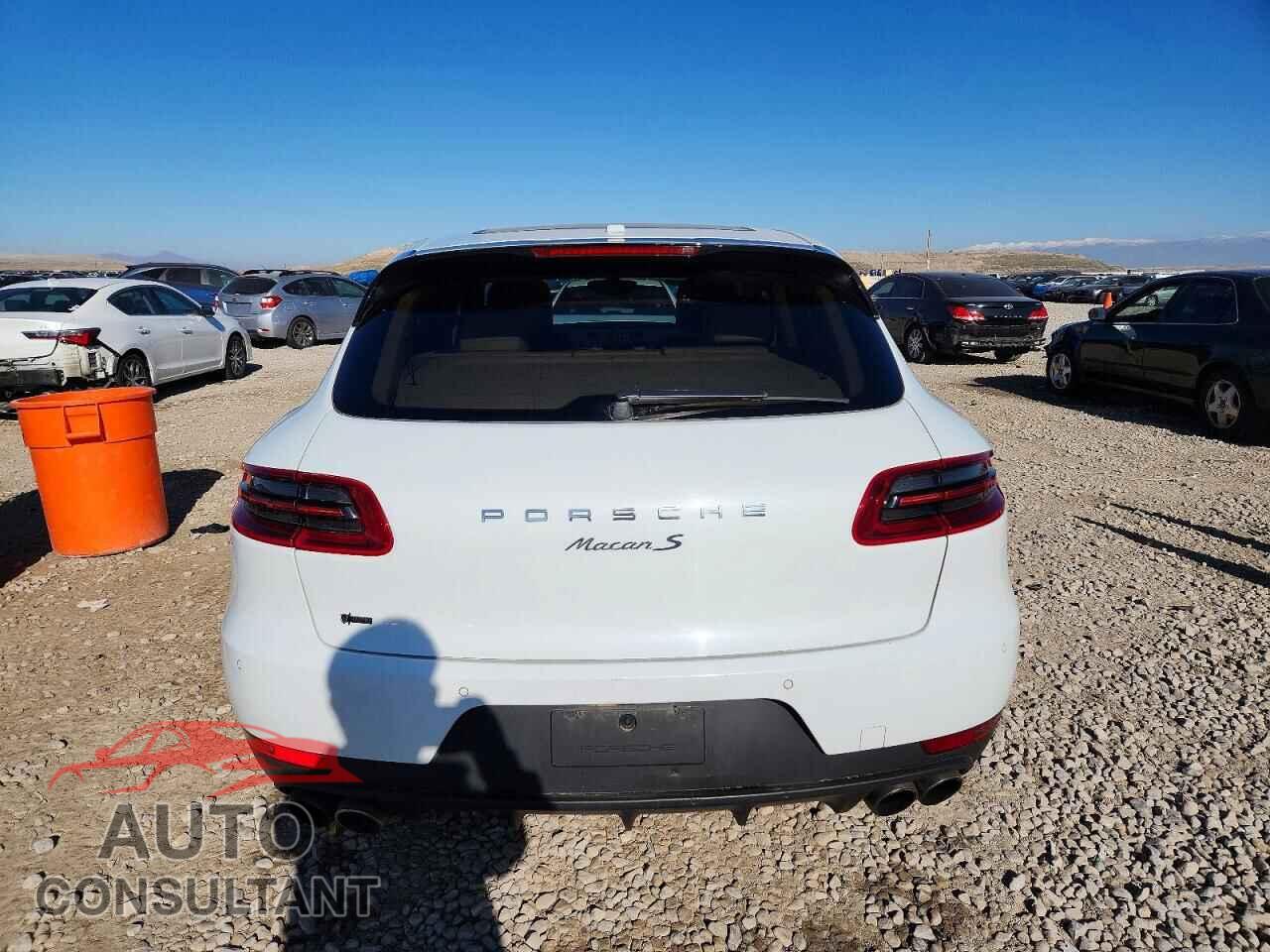 PORSCHE MACAN 2016 - WP1AB2A54GLB46672