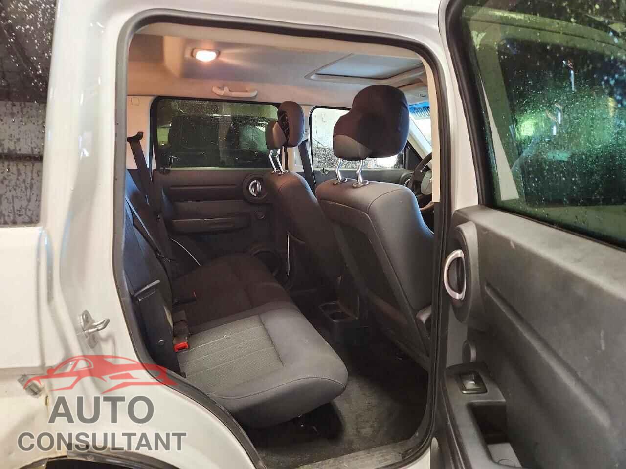 DODGE NITRO 2011 - 1D4PU4GX6BW568351
