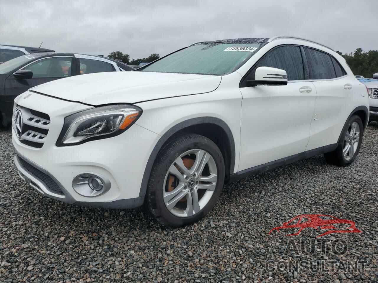 MERCEDES-BENZ GLA-CLASS 2019 - WDCTG4EB7KU004319