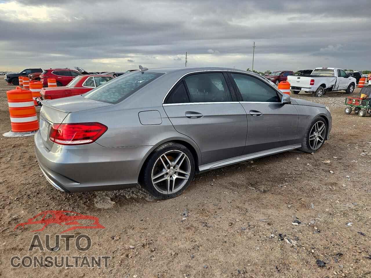 MERCEDES-BENZ E-CLASS 2015 - WDDHF5KB4FB137135
