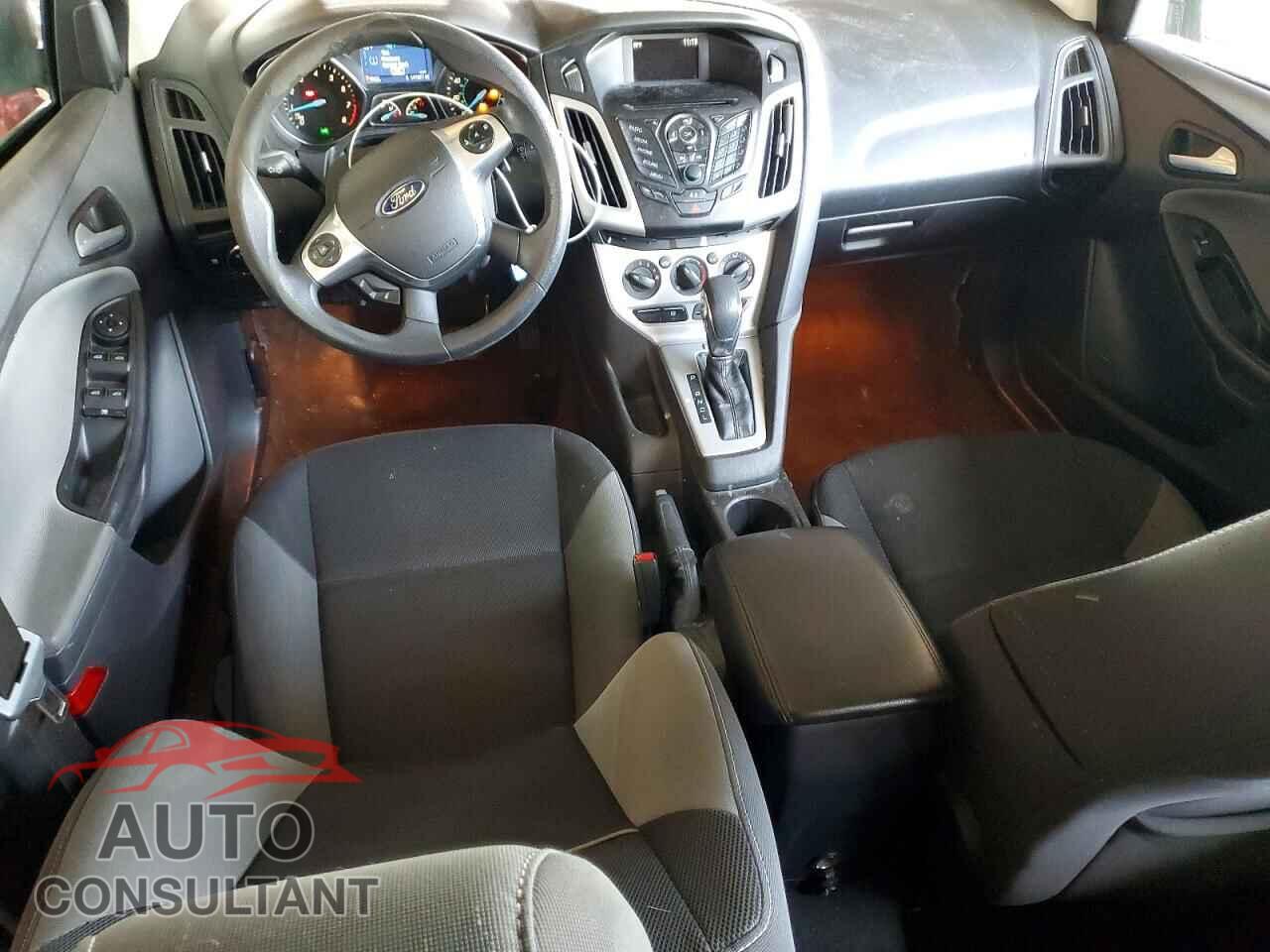 FORD FOCUS 2014 - 1FADP3F27EL277991