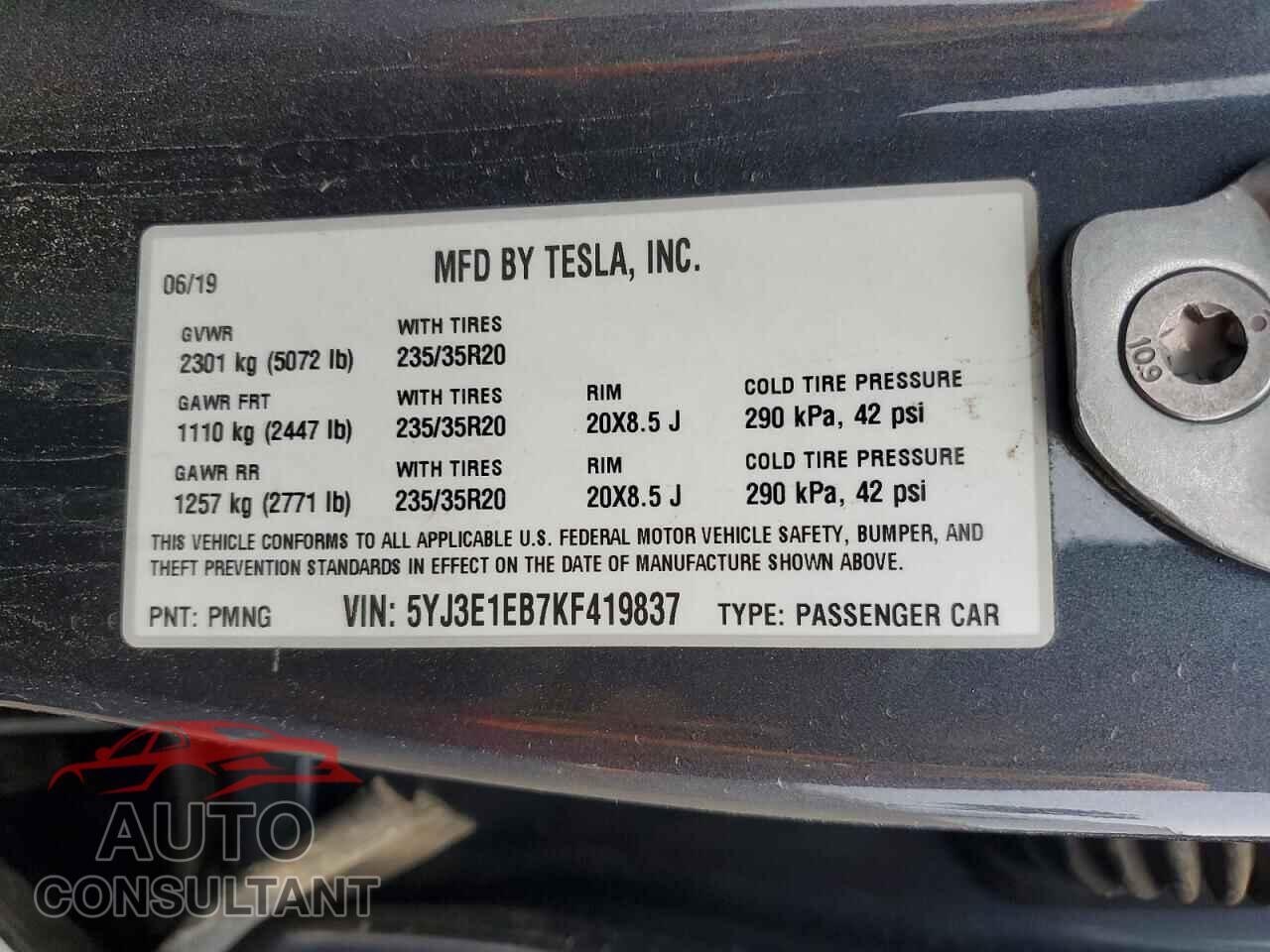 TESLA MODEL 3 2019 - 5YJ3E1EB7KF419837