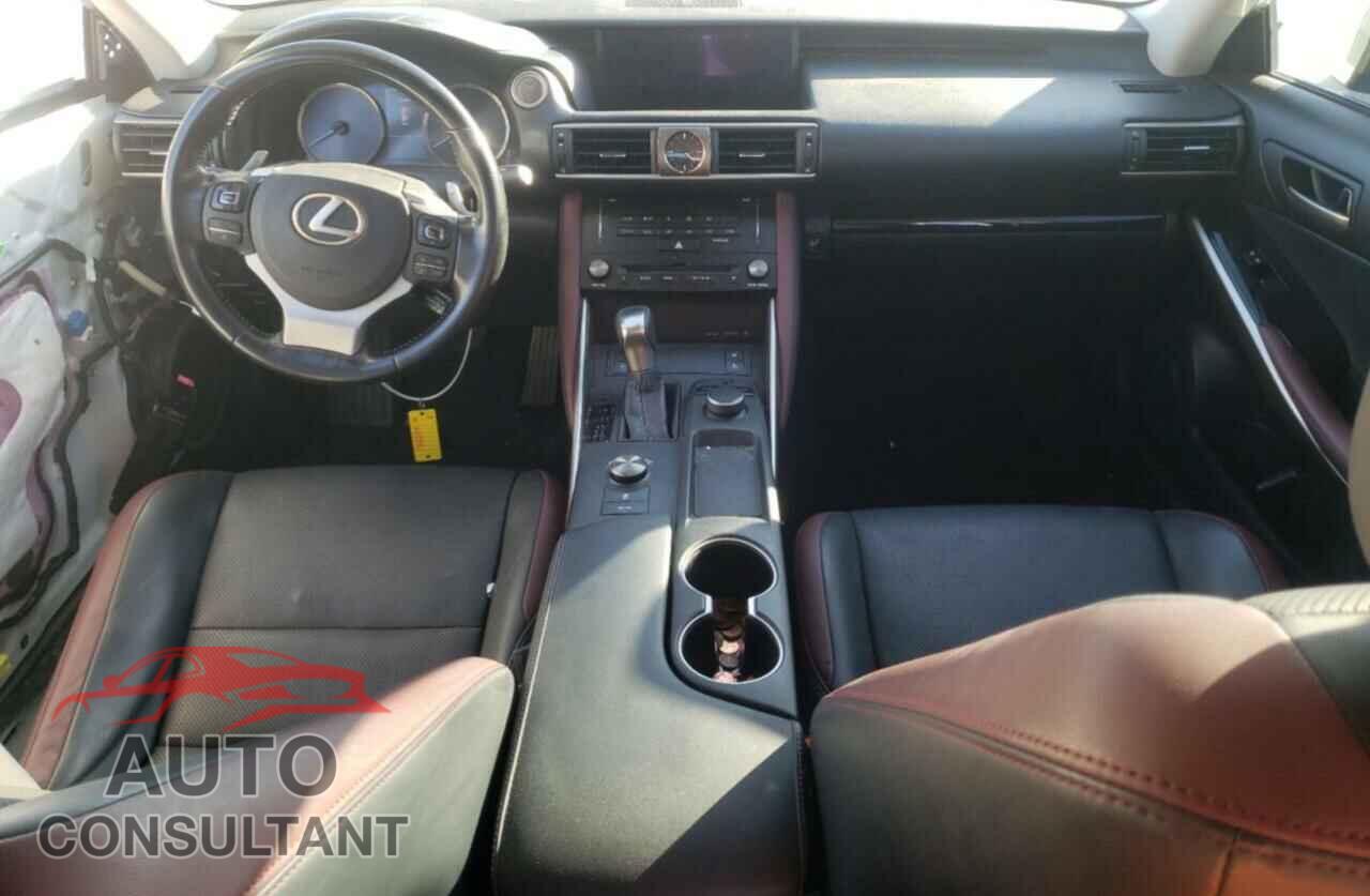 LEXUS IS 2017 - JTHBA1D2XH5048450
