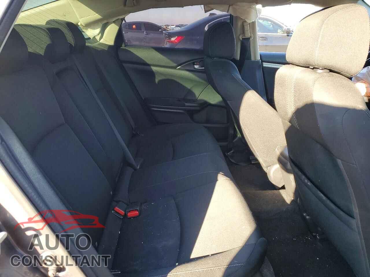 HONDA CIVIC 2017 - 19XFC2F72HE229851