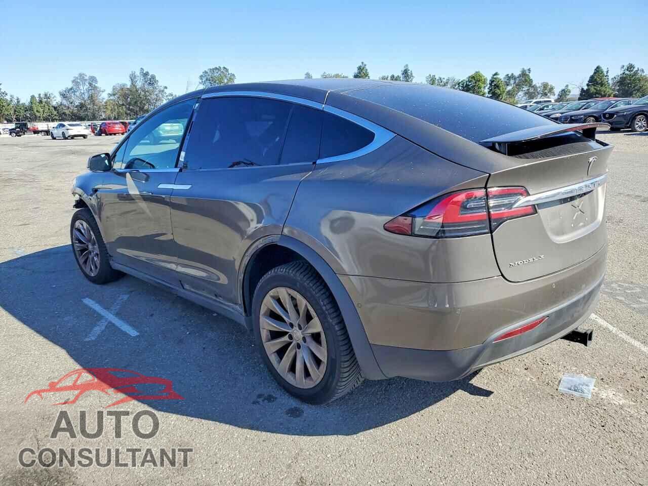 TESLA MODEL X 2016 - 5YJXCBE29GF030010