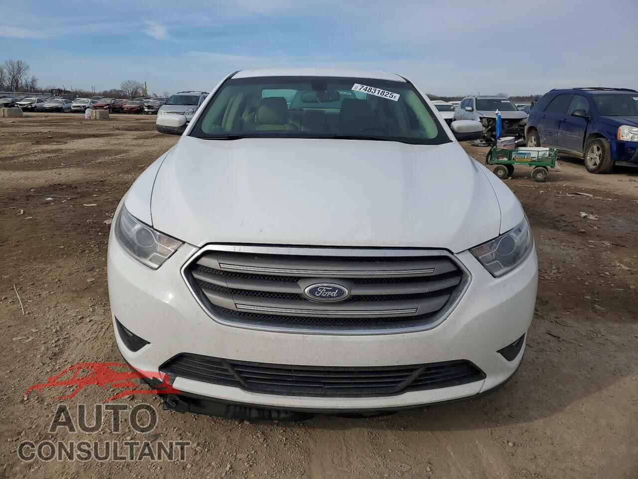 FORD TAURUS 2016 - 1FAHP2E84GG126085