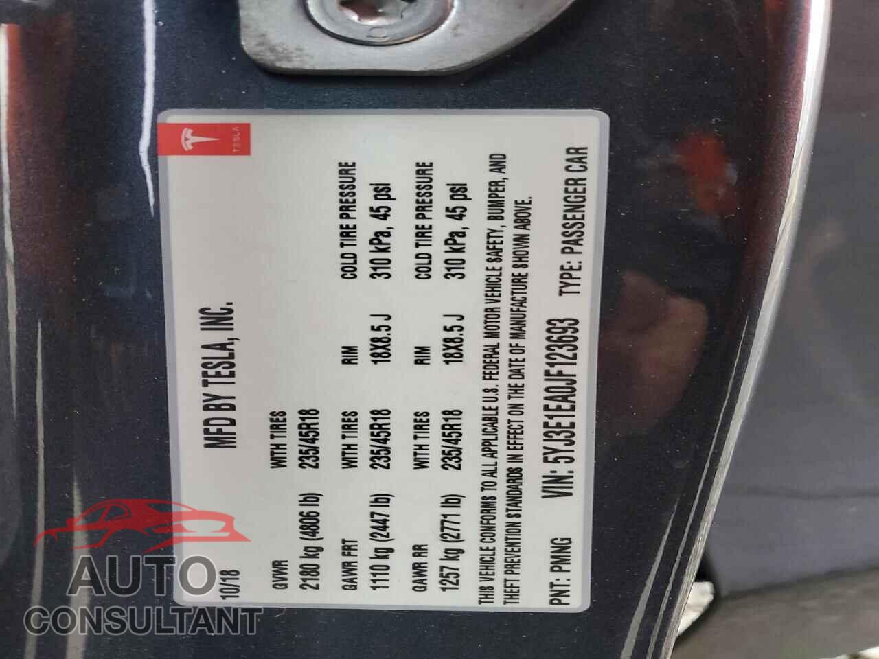 TESLA MODEL 3 2018 - 5YJ3E1EA0JF123693
