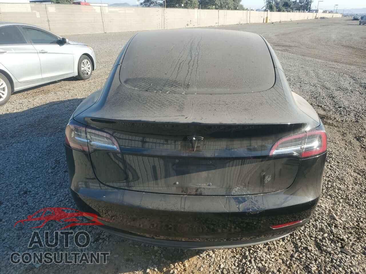 TESLA MODEL 3 2018 - 5YJ3E1EA2JF157389