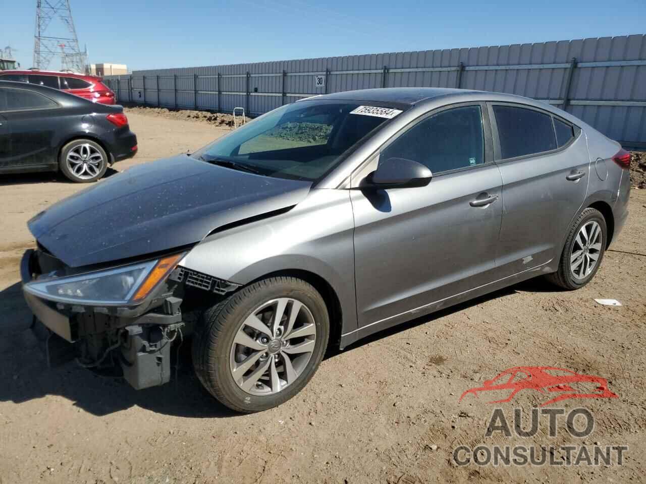 HYUNDAI ELANTRA 2019 - 5NPD84LF4KH424322