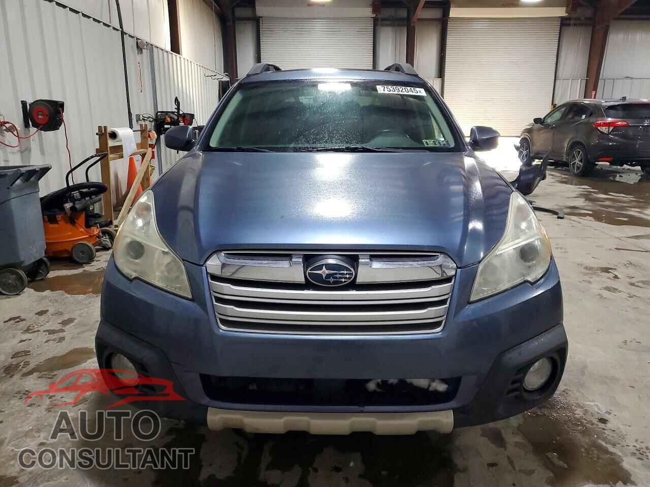 SUBARU OUTBACK 2013 - 4S4BRBPC2D3301671