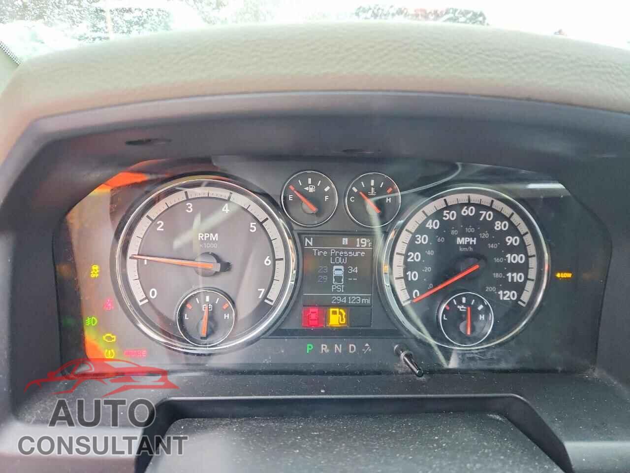 DODGE RAM 1500 2012 - 1C6RD7LT4CS210224