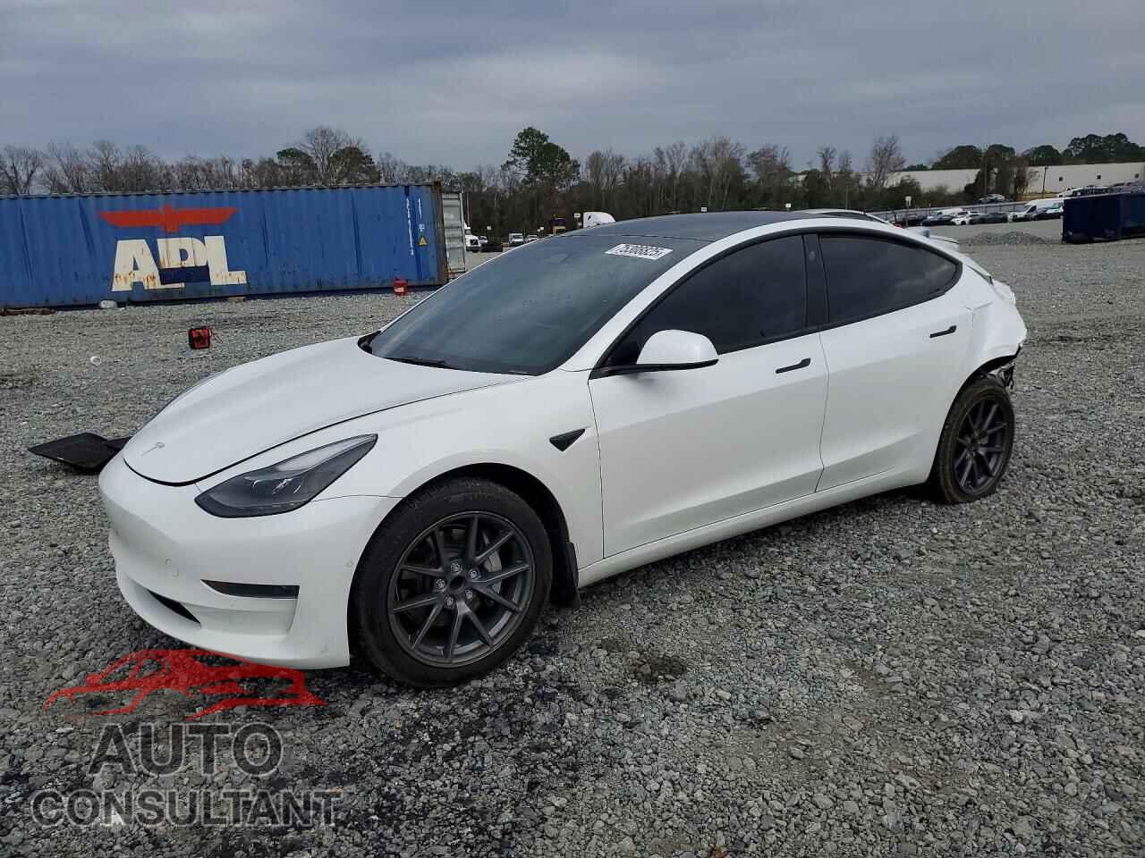 TESLA MODEL 3 2021 - 5YJ3E1EA4MF096986