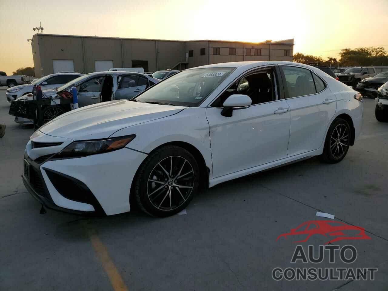 TOYOTA CAMRY 2023 - 4T1G11AK1PU787329