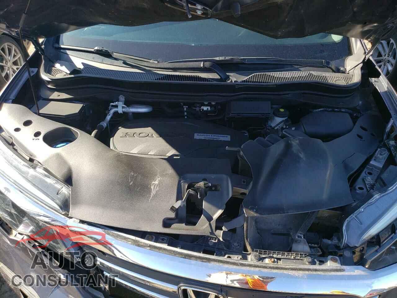 HONDA PILOT 2018 - 5FNYF6H13JB031067