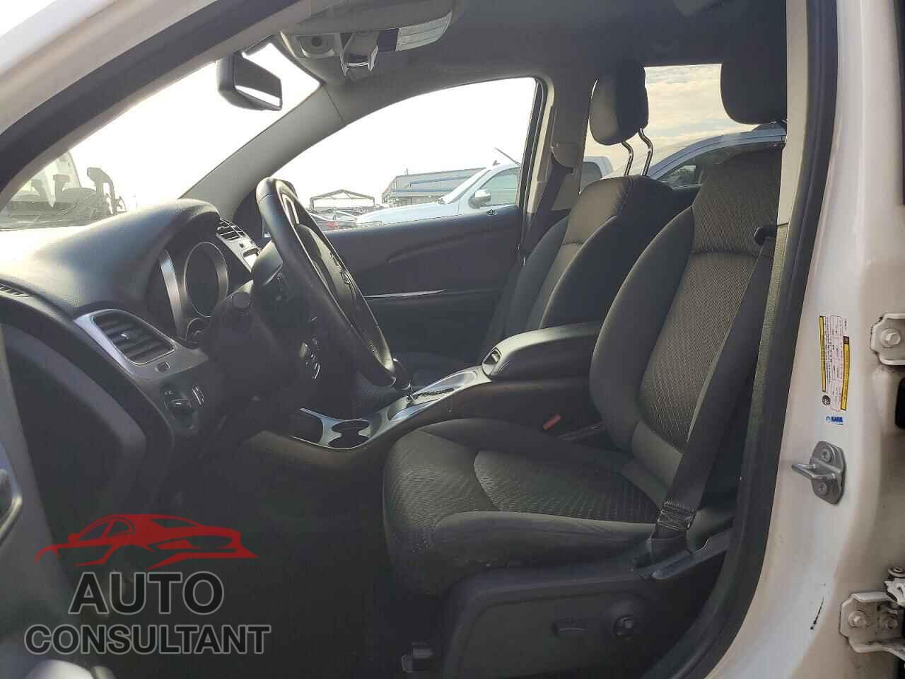 DODGE JOURNEY 2017 - 3C4PDCBG8HT550821