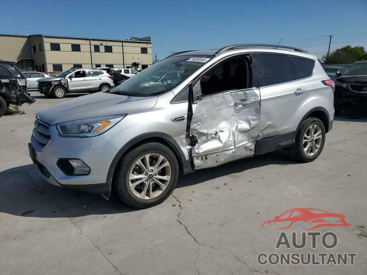 FORD ESCAPE 2018 - 1FMCU9HD0JUC08348